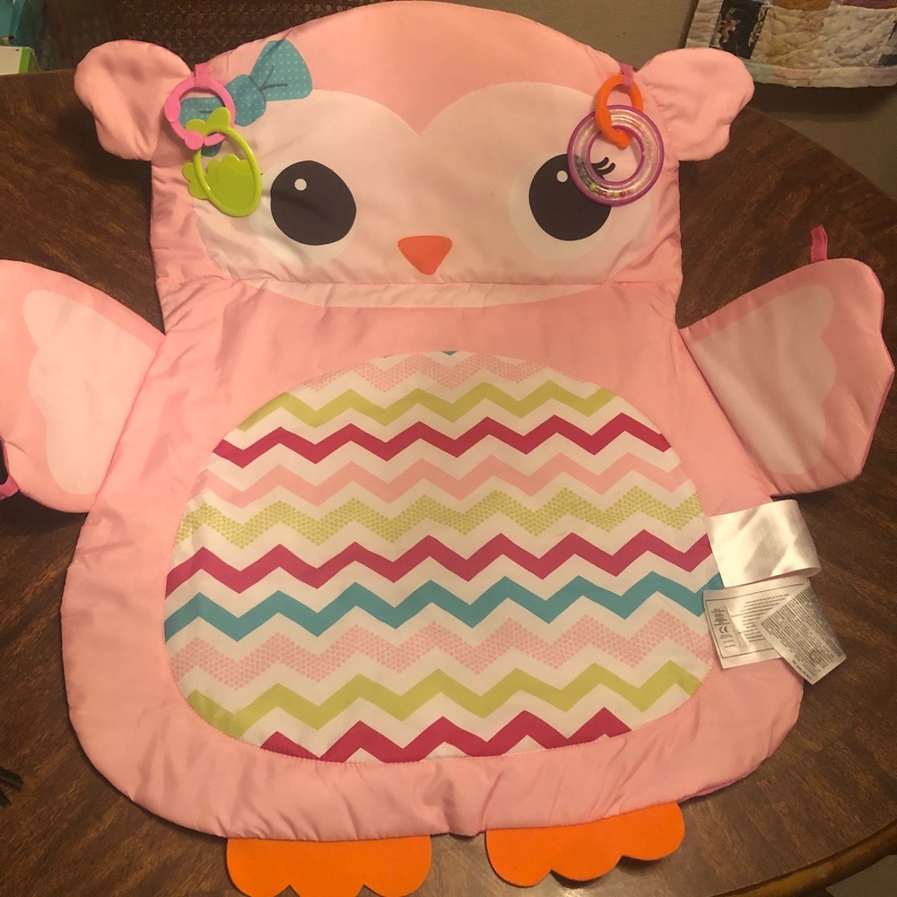 Bright Starts owl tummy time mat